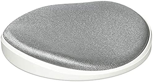 StarTech Wrist Rest, Ergonomic Desk Wrist Pad, Silver, TAA (ROLWRSTRST)
