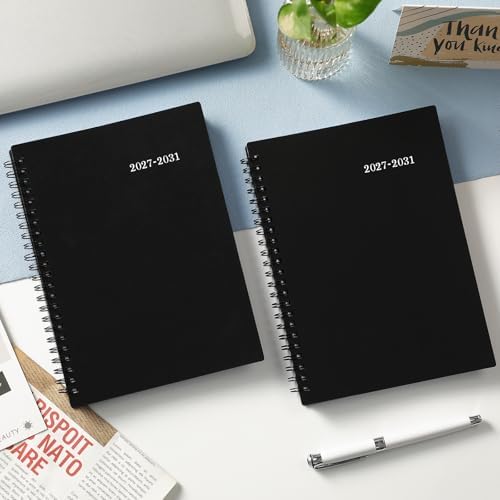 2027-2031 Monthly Planner/Calendar - Jan. 2027 - Dec. 2031, 6.2" x 8.3"