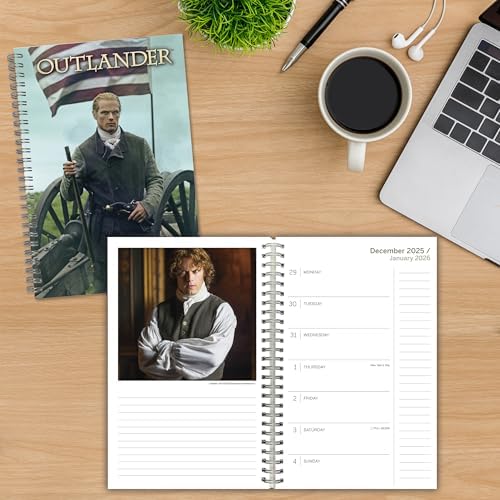 Outlander 2026 Weekly & Monthly Planner, 12-Month Engagement Calendar Inspired by The Beloved TV Series, Scottish Romance & Fantasy Art, 2026, 6" x 9"