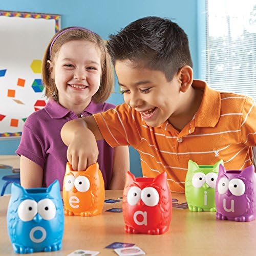 Learning Resources Vowel Owls Sorting Set - Phonics Games for Kids, Vowel Sounds, Toddlers Vocabulary Building, ABC Word Game, Reading skills Toys, Learn to Read, Gifts for Boys and Girls, multicolor