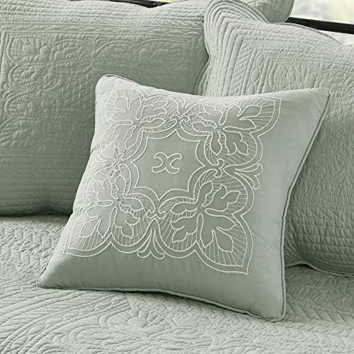 Madison Park Coastal Damask Quilted Daybed Cover Set, 6PC, 39"x75"