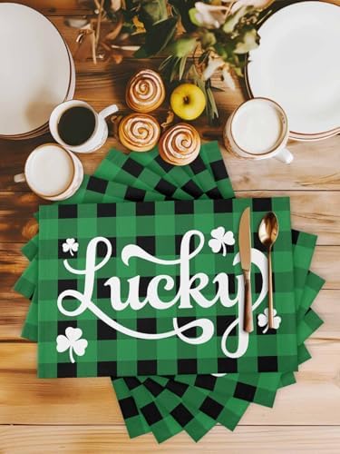 St. Patrick's Day Buffalo Plaid Placemats Set of 4, Lucky Shamrocks Clover Heat Resistant Washable Dining Table Mats Rustic Green Black Farmhouse Decor for Kitchen&Table Linens Outdoor Indoor