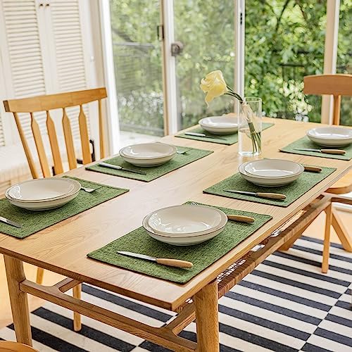 Demetex Green Placemats Set of 6 Vintage Cloth Textured Place Mats Stain Resistant for Holiday Barbecue and Dinning Table, Green