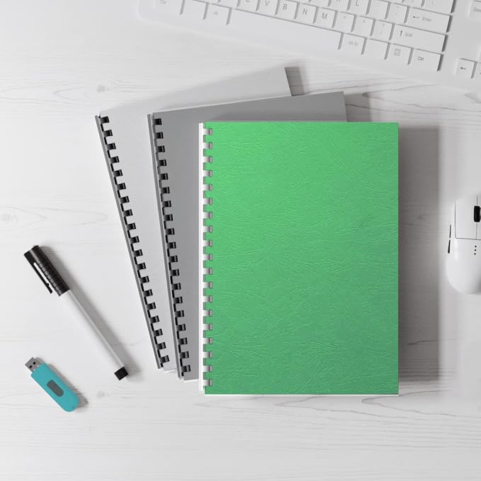 Binditek 12 Mil Paper Binding Covers, 8.5 x11 Inches, Green, 100 Pack | Grain-Texture, 8.5" x 11" Letter Size, 230 GSM, 85 lb, Square Corners, Unpunched, for Business, School Projects