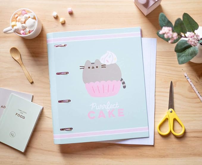 Grupo Erik Pusheen Cat 4 Ring Binder A4 - Kawaii Stationery Gifts, Merch | A4 Folder with Elastic closure, School Folders for Paperwork A4, Back to School Supplies | Pusheen Merchandise