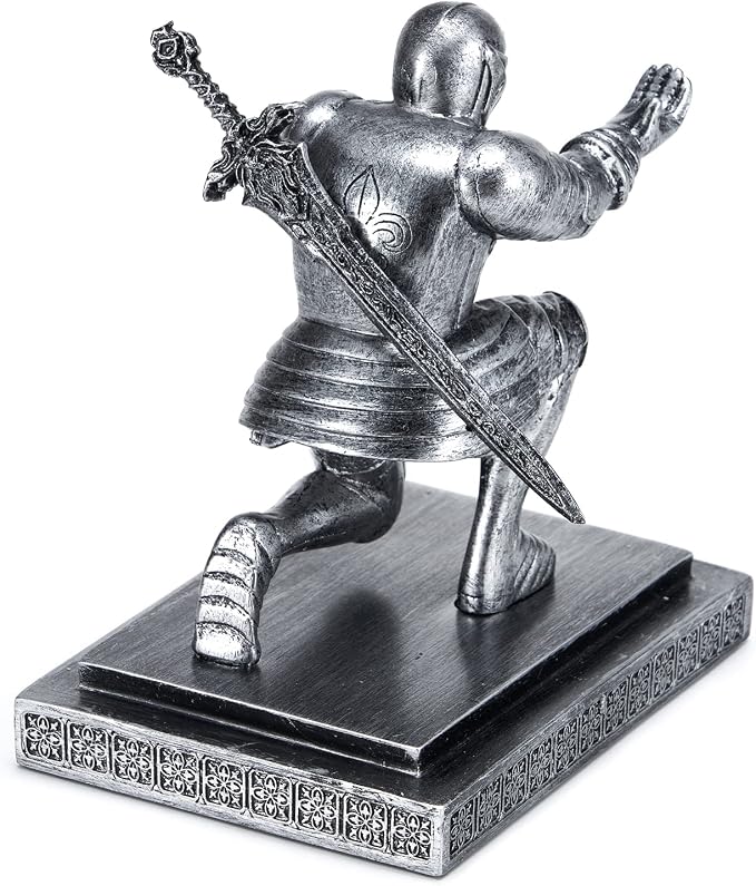 ThreeH Knight Pen Holder Magnetic Resin Ornaments Desk Decoration Home Decoration Pen Organizer