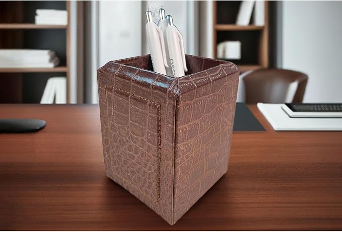 Dacasso Brown Crocodile Embossed Leather Pencil Cup