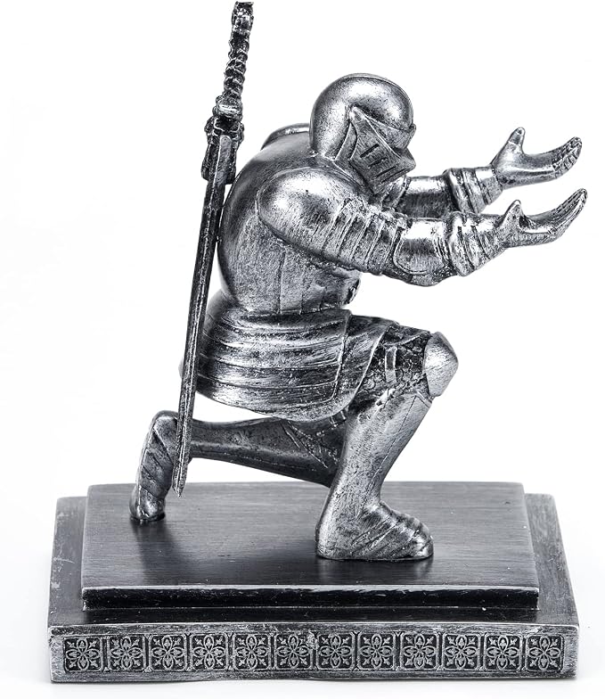 ThreeH Knight Pen Holder Magnetic Resin Ornaments Desk Decoration Home Decoration Pen Organizer