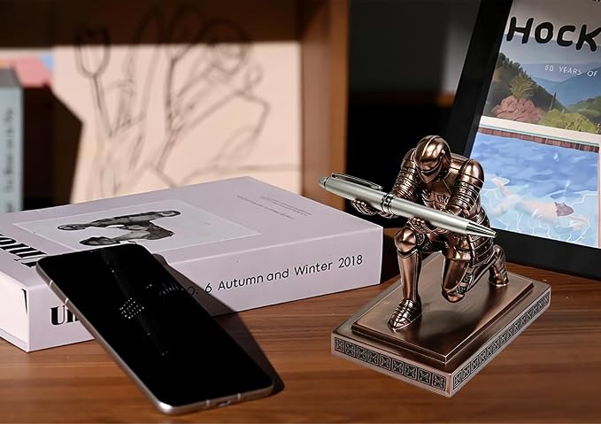 Soldier Executive Knight Pen Holder Personalized Desk Organizers Copper | Desk Accessory Pen Stand for A Gift - Decorative Resin Pencil Holders Desk Organizer For Men