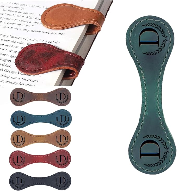 Personalized Magnetic Leather Bookmark, 26 Letters Custom Leather Bookmarks, Handmade, Leather Magnetic Bookmark for Book Lovers Readers Women Kid(Green，D）