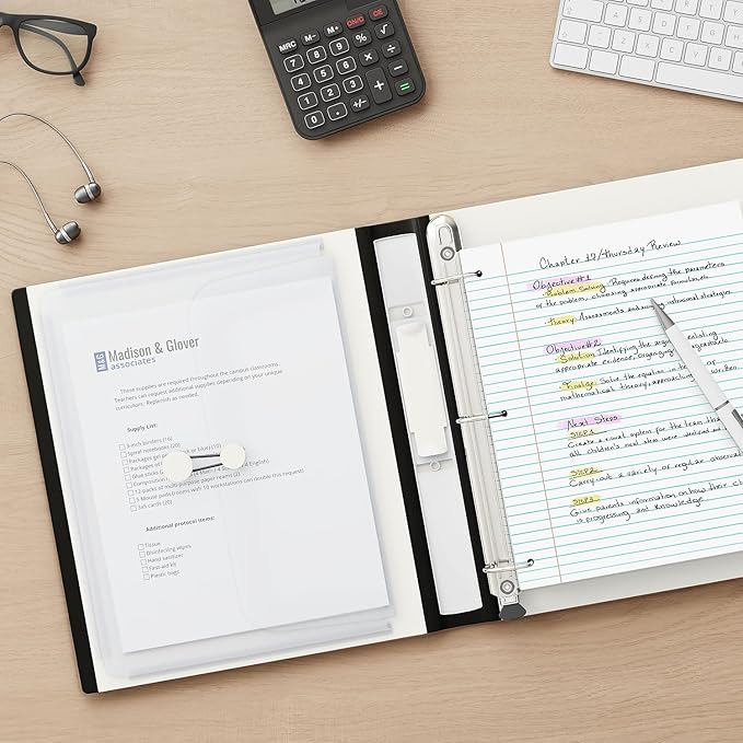 Staples Heavy-Duty 1.5-Inch D-Ring Binder with Pockets & Spine Label | Large-capacity 3-ring binder for school and office document storage.