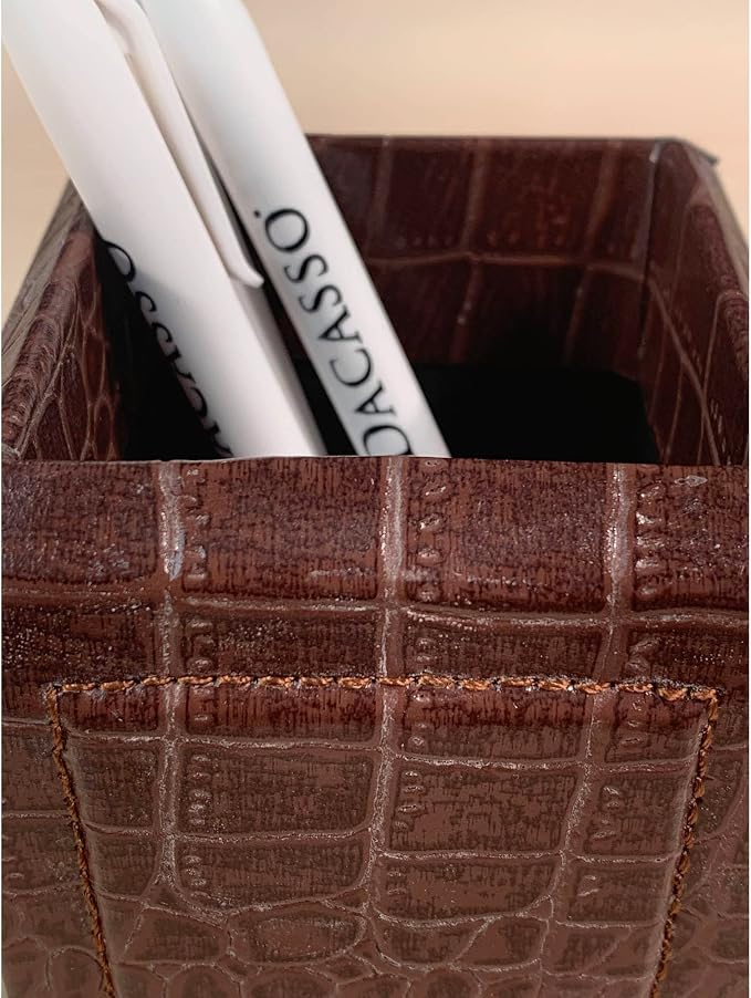 Dacasso Brown Crocodile Embossed Leather Pencil Cup