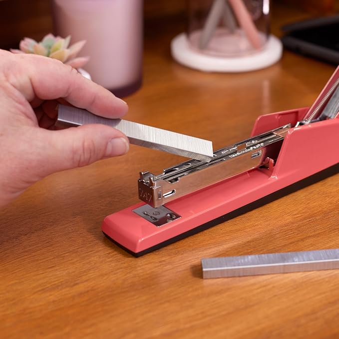 Swingline Stapler, 30 Sheet Capacity, 747 Classic Desktop Stapler, Jam Free, Metal, Rose Clay (74718)