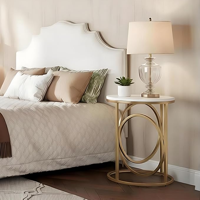 LITTLE TREE 20” Round End Table，Modern Sofa Side Table with Gold O-Shaped Base, Faux Marble White Cocktail Table Accent Table Nightstand for Living Room Bedroom