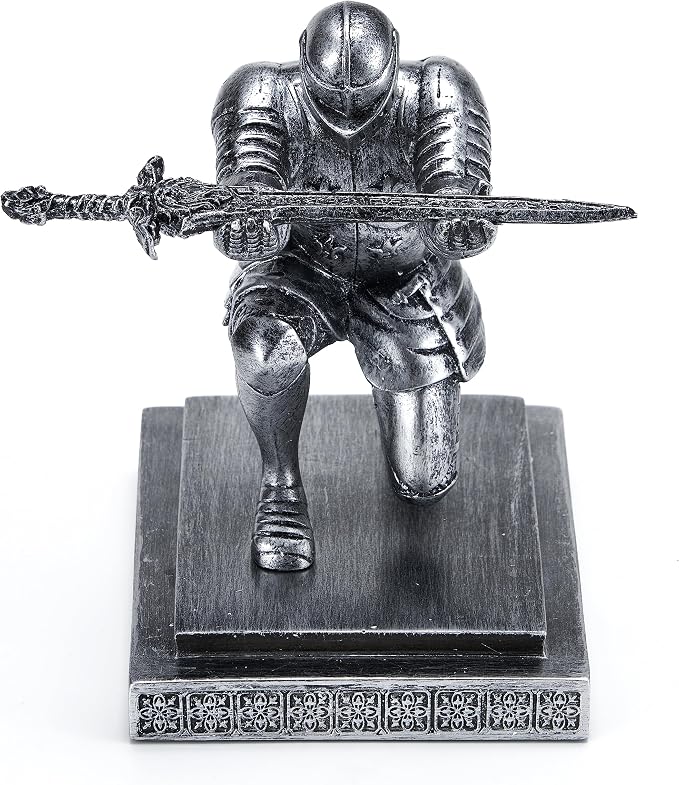 ThreeH Knight Pen Holder Magnetic Resin Ornaments Desk Decoration Home Decoration Pen Organizer